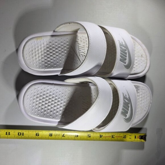 Nike White Slide Sandals womens Size 9 Lightweight Comfort Durable - Picture 8 of 8